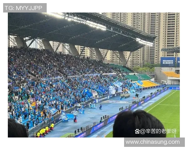 代入感更强的足球明星如何让球迷感受到真实的比赛激情与情感共鸣